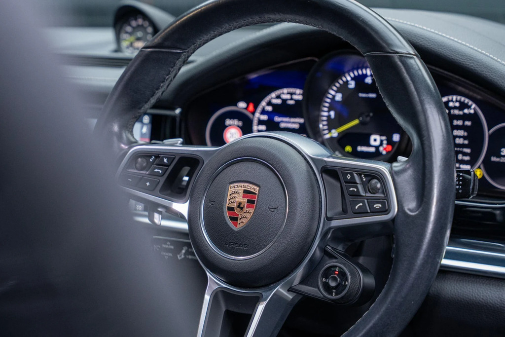 Porsche Panamera 4.0 V8 4S Pdk Purple #43