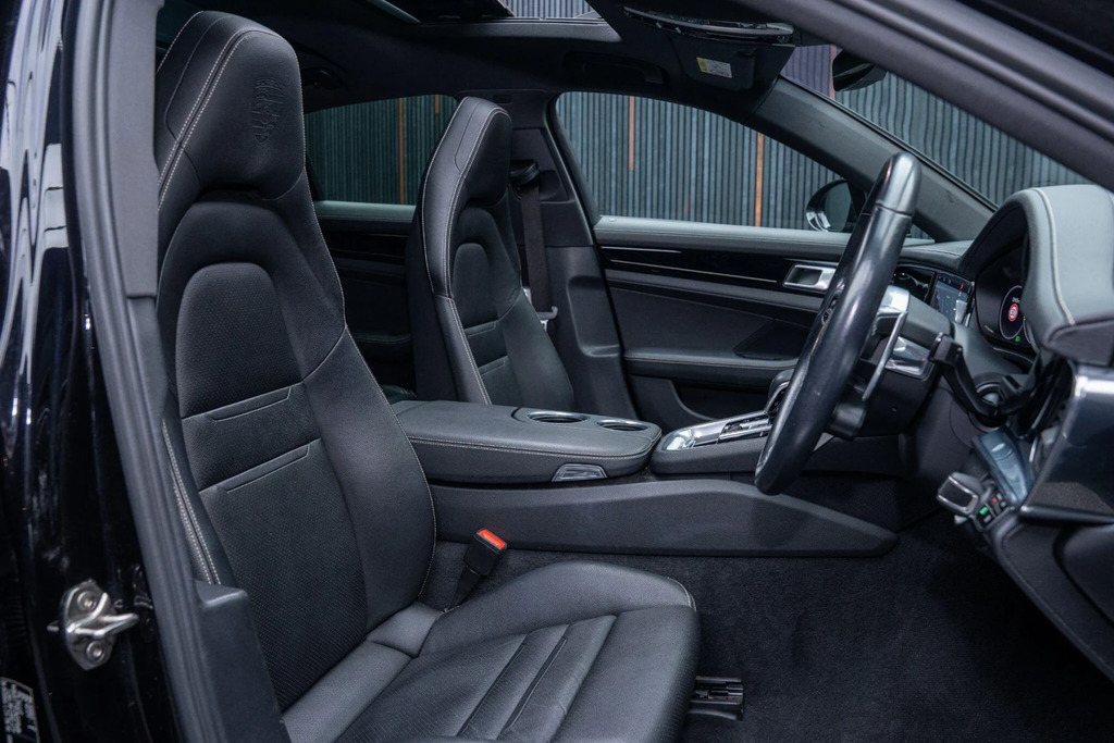Porsche Panamera 2.9 V6 E-hybrid 14Kwh 4 10 Years Edition Saloon Pd Black #2