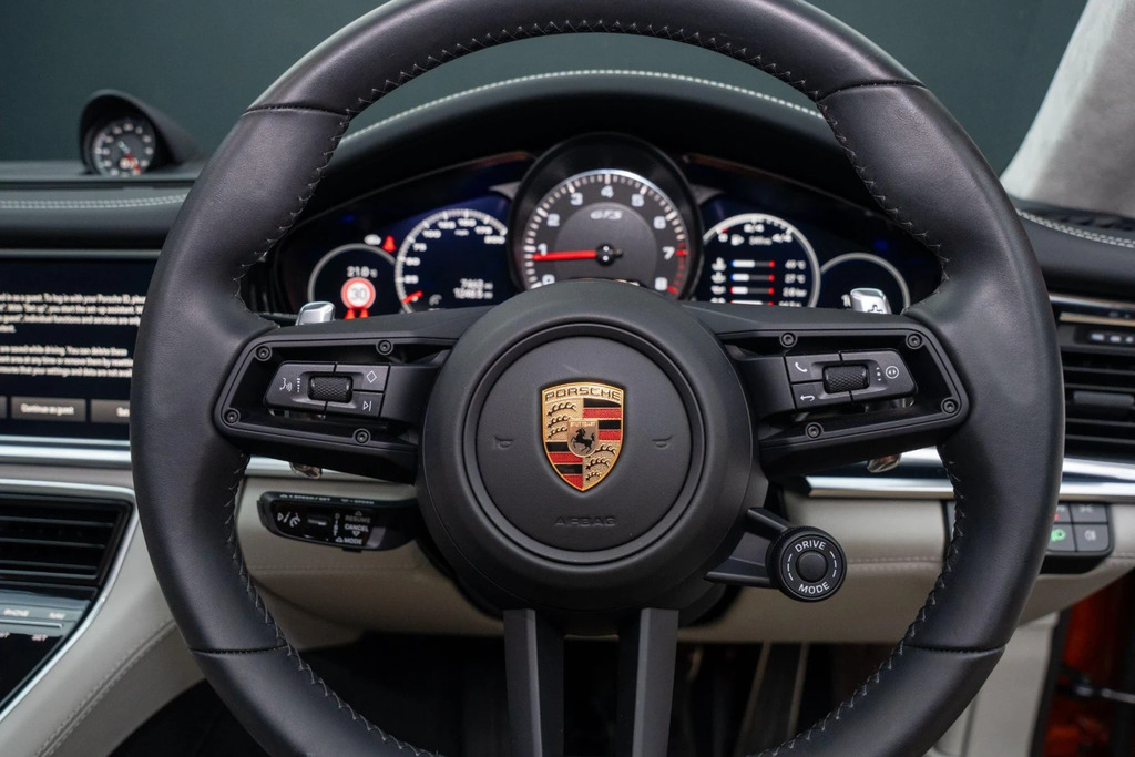 Porsche Panamera 4.0 V8 Gts Pdk Green #25