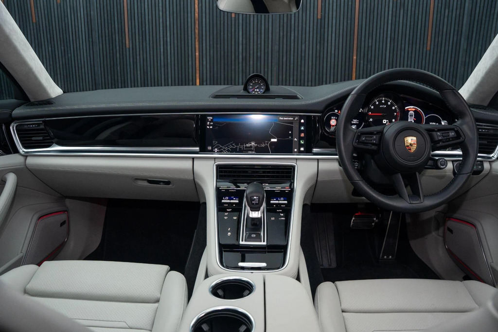 Porsche Panamera 4.0 V8 Gts Pdk Green #36