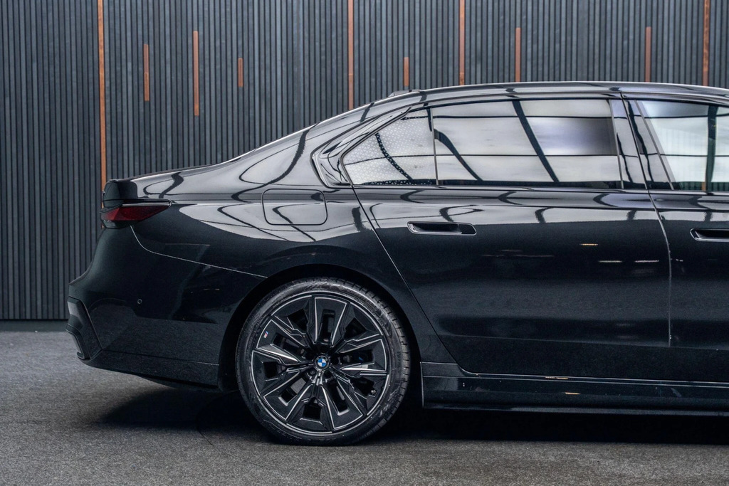 BMW i7 I7 Edrive50 M Sport Black #19