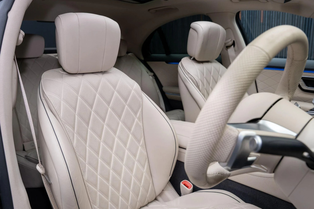 Mercedes-Benz S Class Saloon Black #12