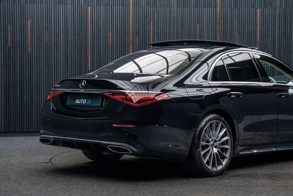 Mercedes-Benz S Class Saloon Black #21
