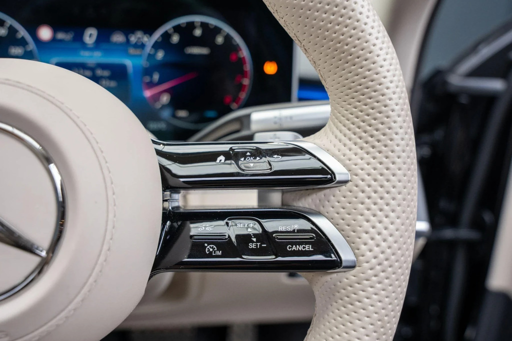 Mercedes-Benz S Class Saloon Black #18