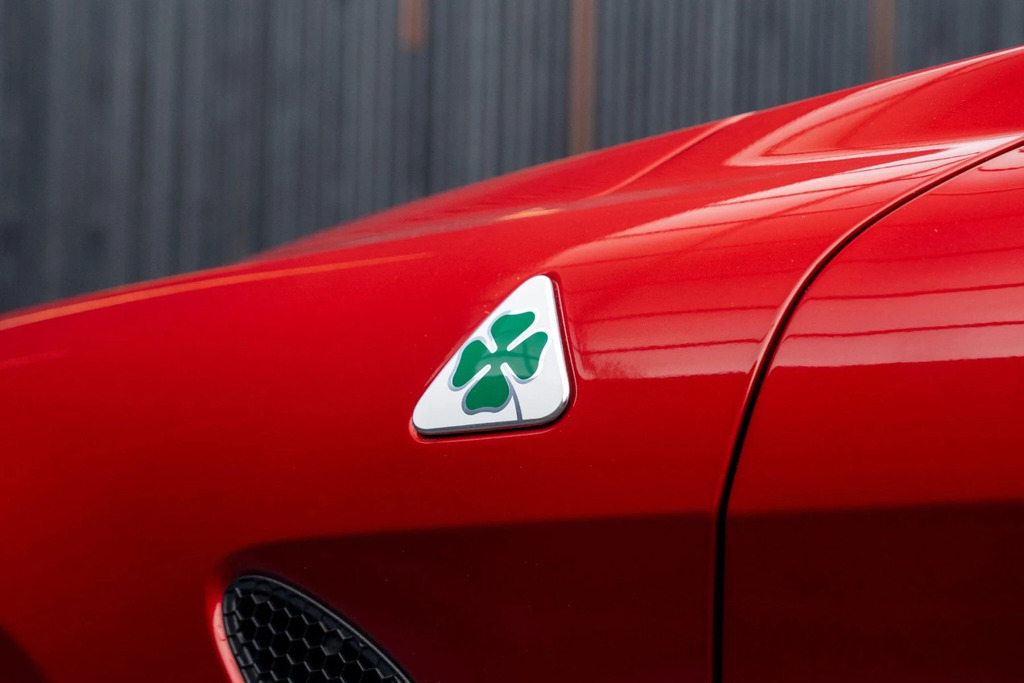 Alfa Romeo Giulia Giulia Veloce Tb Red #32