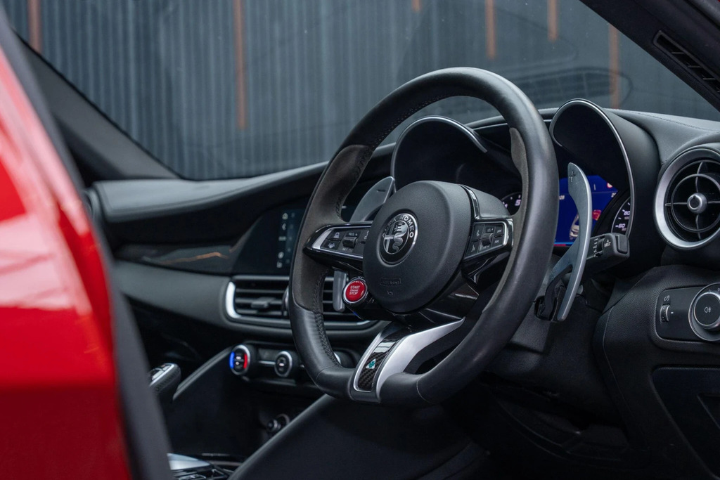 Alfa Romeo Giulia Giulia Veloce Tb Red #20