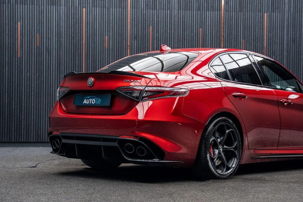 Alfa Romeo Giulia Giulia Veloce Tb Red #23