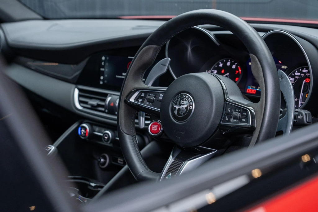 Alfa Romeo Giulia Giulia Veloce Tb Red #33