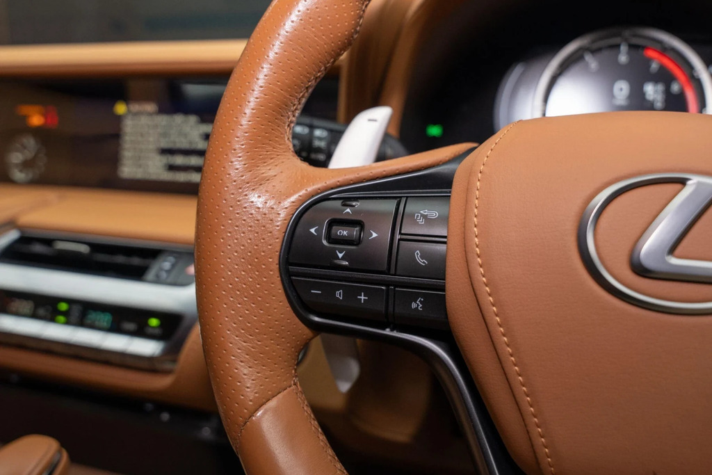 Lexus LC 5.0 Sport Plus Pack Mark Levinson Heads Up Display  #11