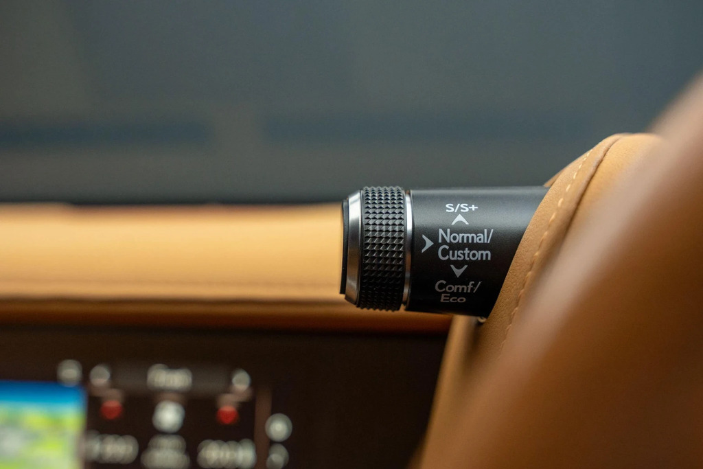 Lexus LC 5.0 Sport Plus Pack Mark Levinson Heads Up Display  #25