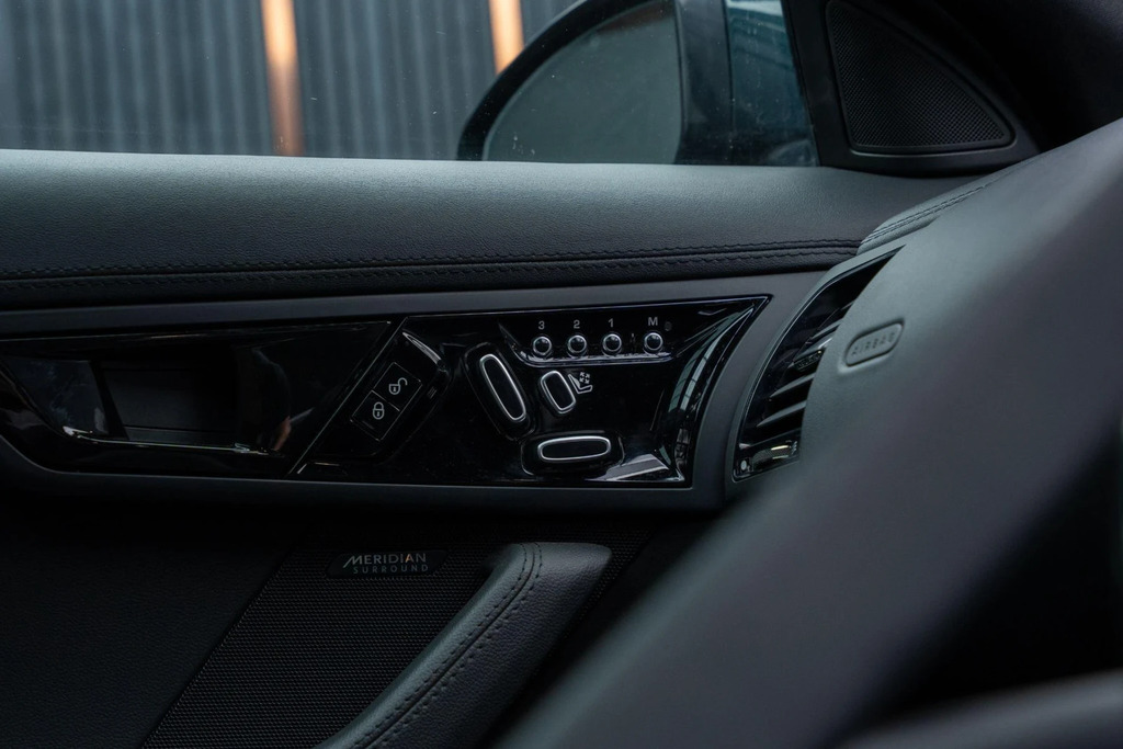 Jaguar F-Type 3.0 380 Supercharged V6 R-dynamic Grey #22