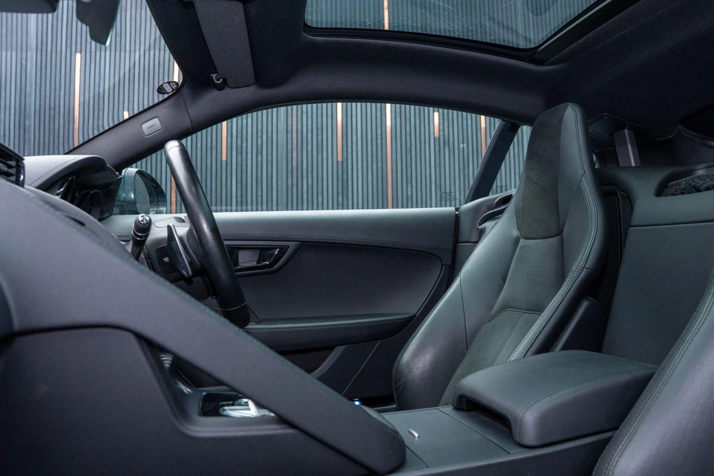 Jaguar F-Type 3.0 380 Supercharged V6 R-dynamic Grey #35