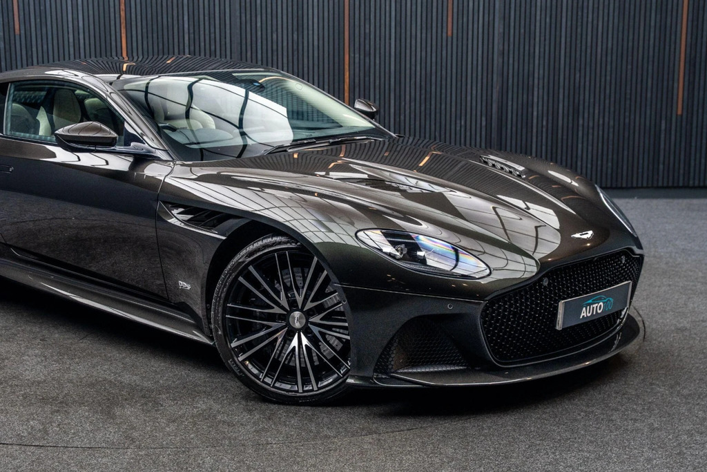 Aston Martin DBS Dbs Superleggera V12 Green #7