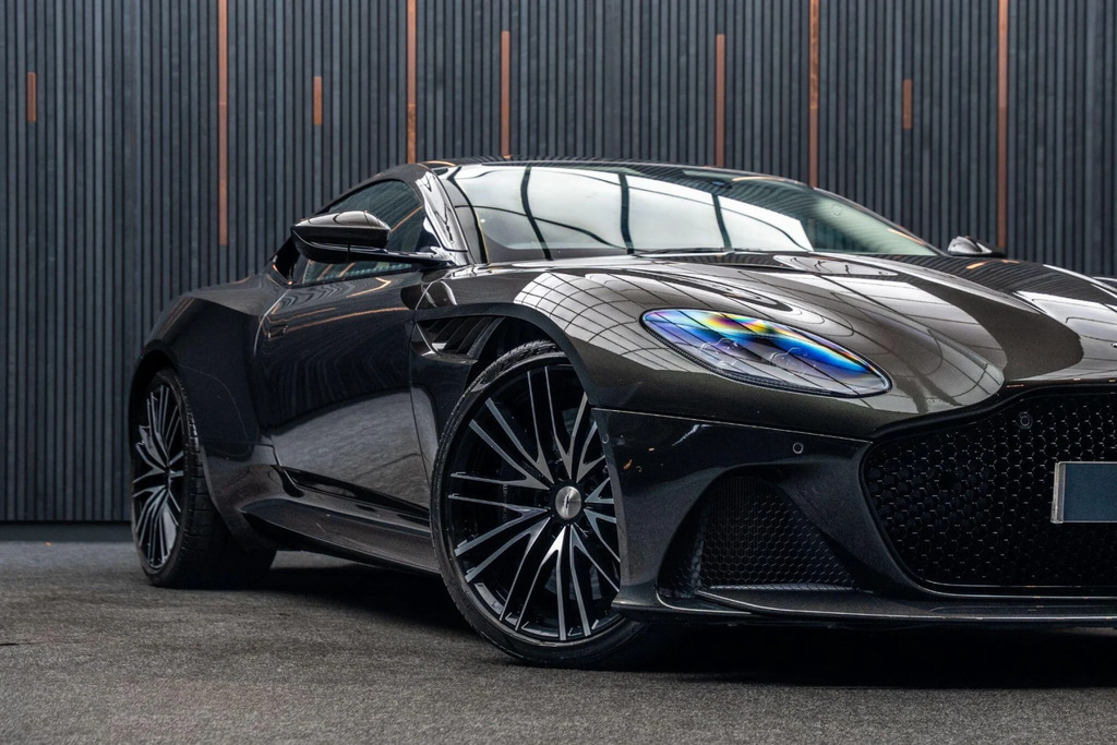 Aston Martin DBS Dbs Superleggera V12 Green #9