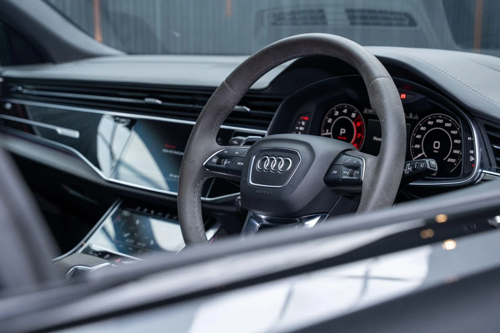 Audi RSQ8 Tfsi Quattro Launch Edition Tiptronic Blue #35