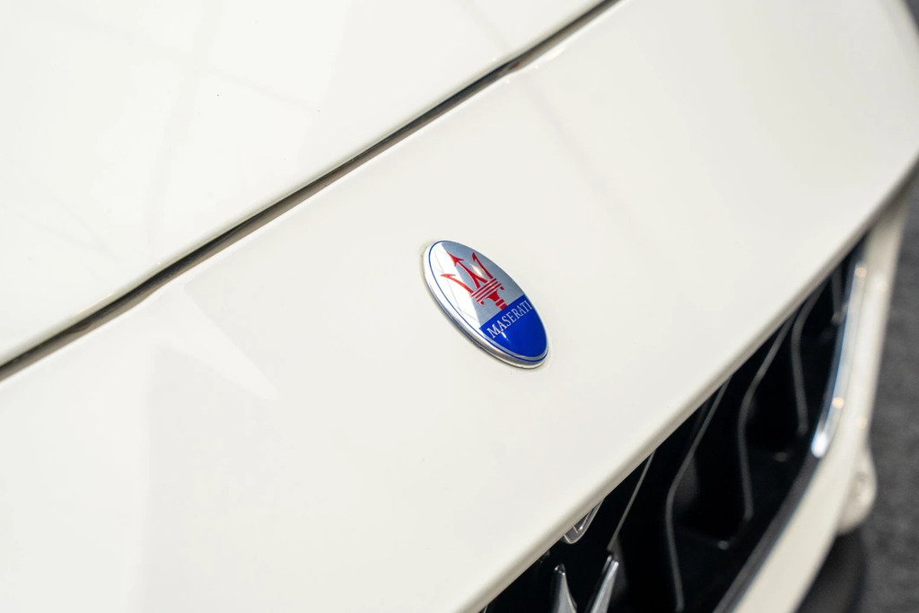 Maserati GranCabrio 4.7L Mc Red #27