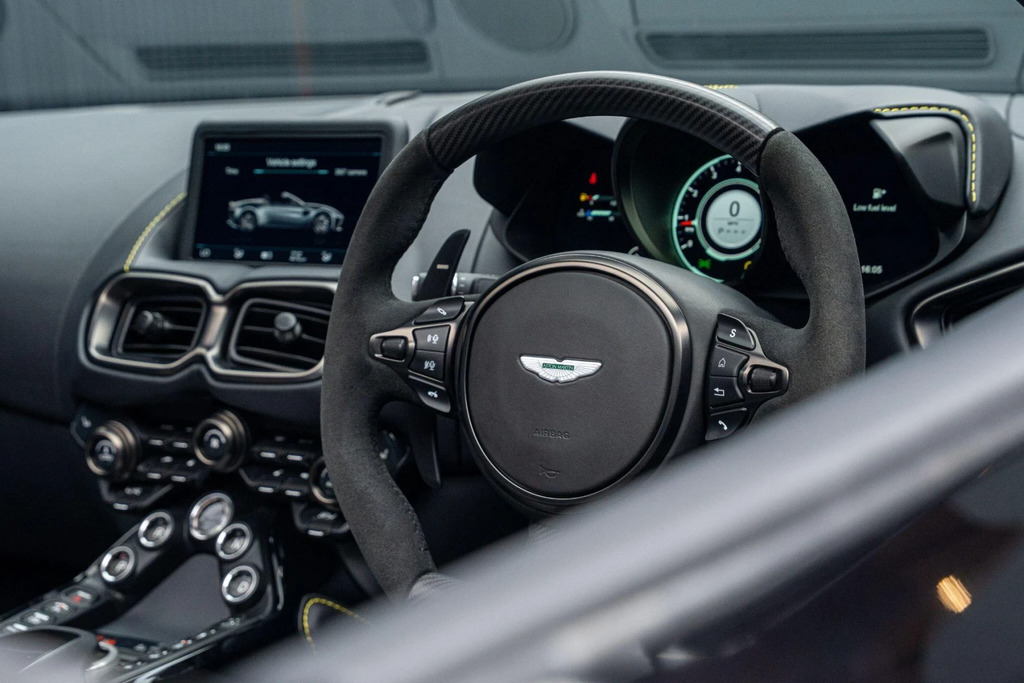 Aston Martin Vantage V8 Euro 6 Green #34