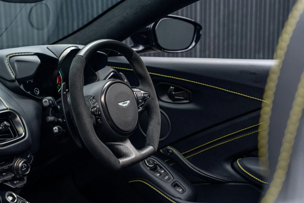 Aston Martin Vantage V8 Euro 6 Green #30