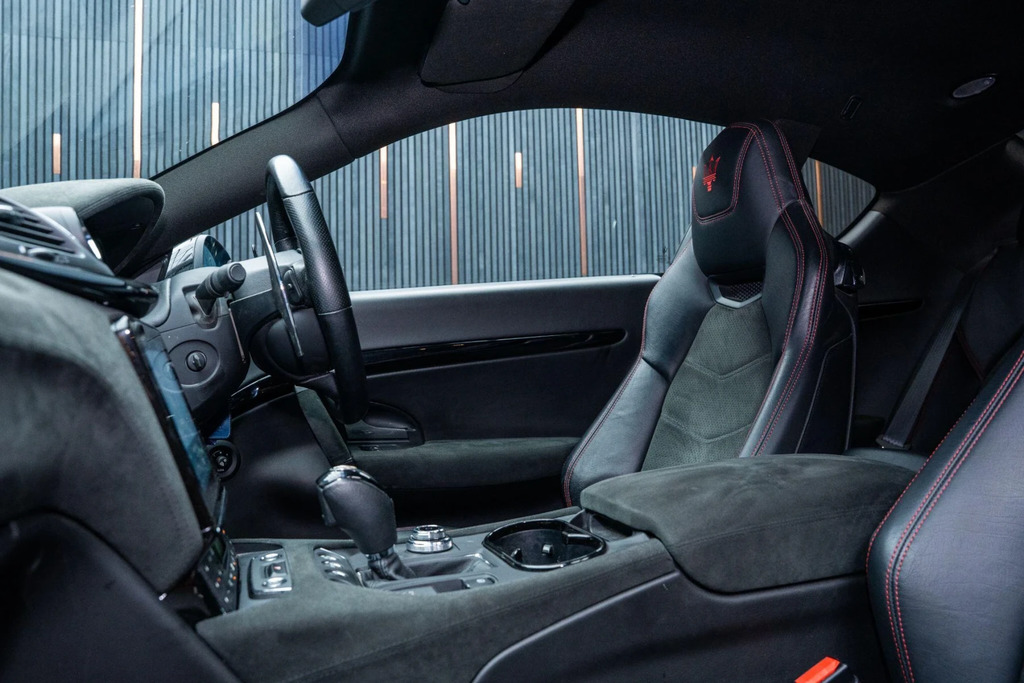 Maserati GranTurismo V8 Sport Mc Shift Red #32
