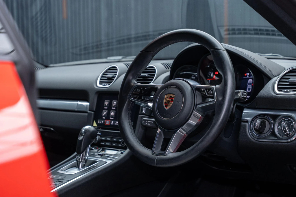 Porsche 718 Cayman 2.0T Style Edition Pdk Euro 6 Ss Red #4