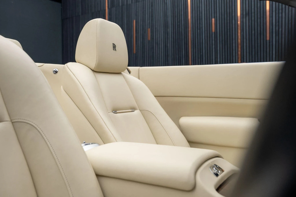 Rolls-Royce Dawn 6.6 V12 Convertible Euro 6 563 Bh Blue #32