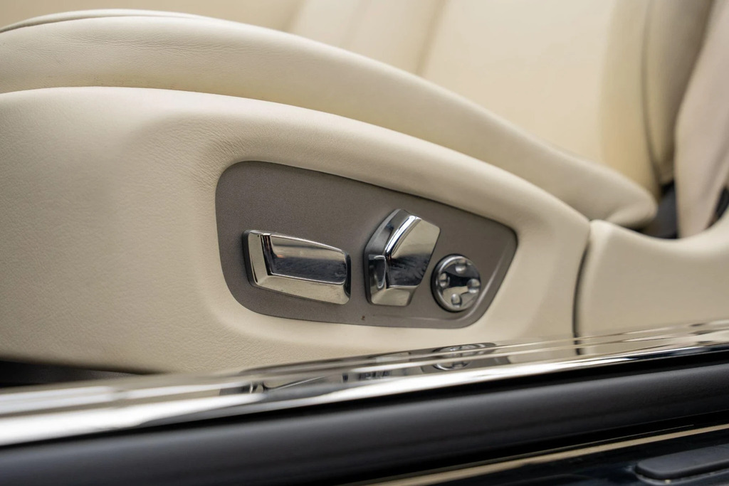 Rolls-Royce Dawn 6.6 V12 Convertible Euro 6 563 Bh Blue #43