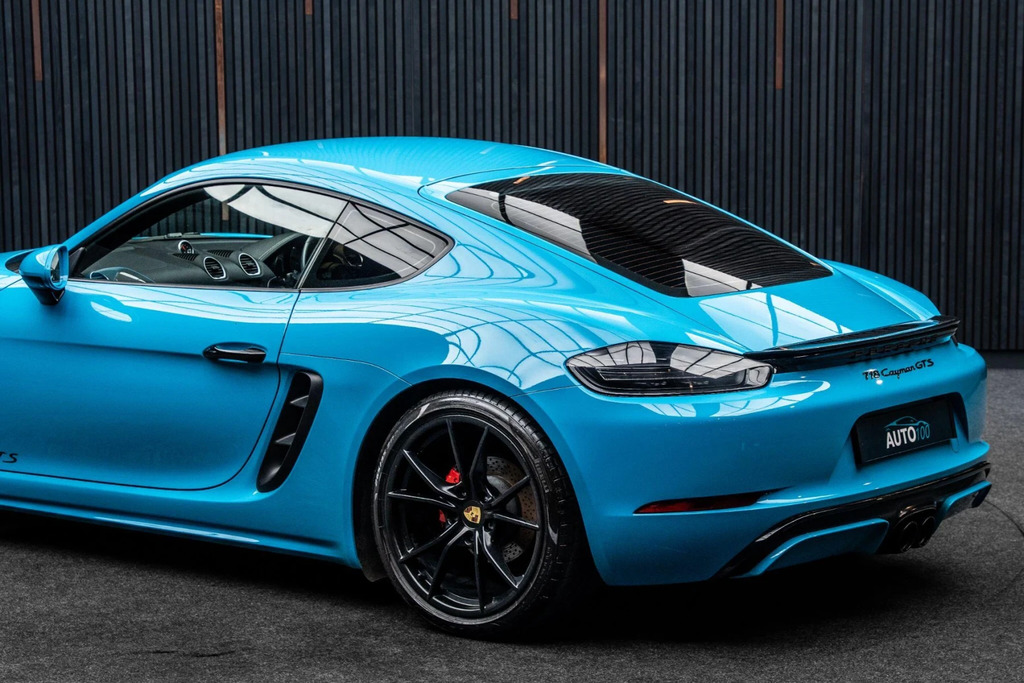 Porsche 718 Cayman 4.0 Gt4 Yellow #18