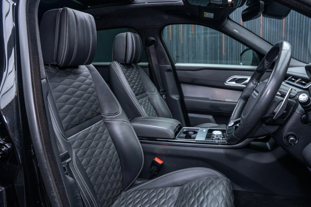 Land Rover Range Rover Velar 5.0 P550 Dynamic Edition 4Wd Black #2