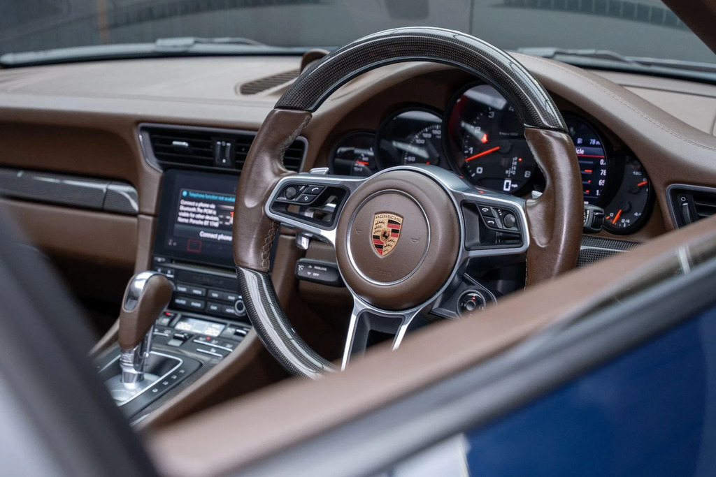 Porsche 911 T 991 Carrera T Silver #39
