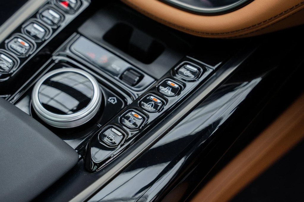 Aston Martin DBX 4.0 V8 4Wd Euro 6 Ss Black #24