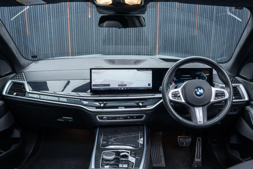 BMW X7 Xdrive40i Mht M Sport Step Black #44