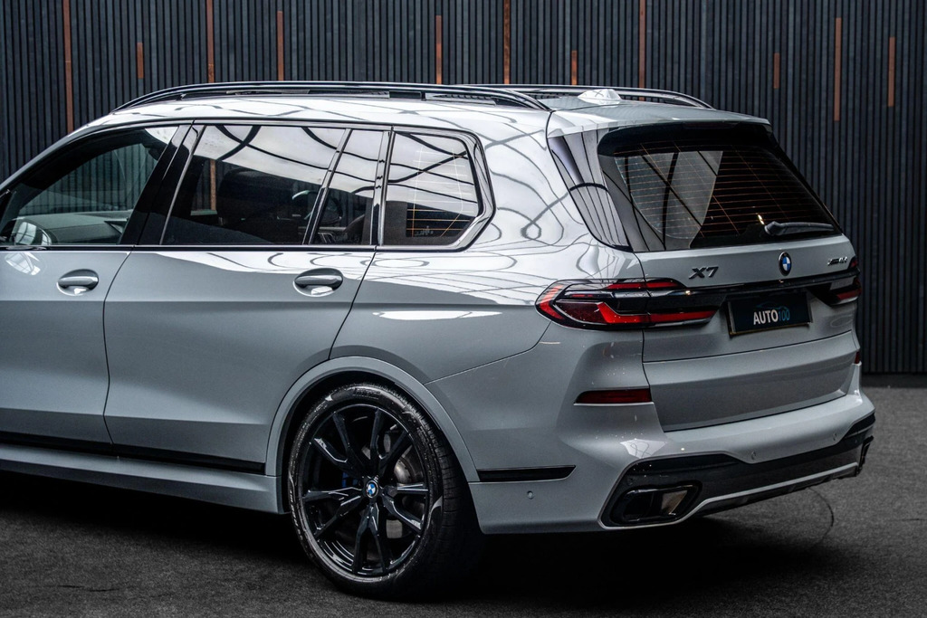 BMW X7 Xdrive40i Mht M Sport Step Black #19