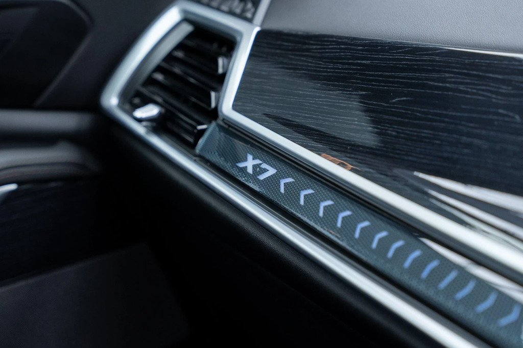 BMW X7 Xdrive40i Mht M Sport Step Black #24