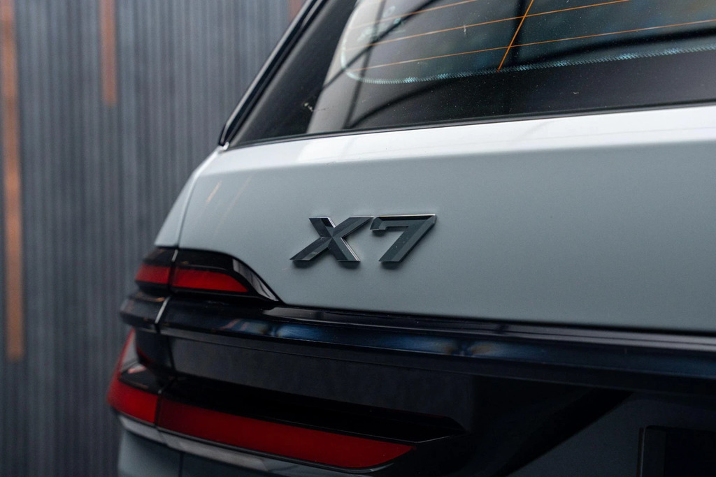 BMW X7 Xdrive40i Mht M Sport Step Black #23