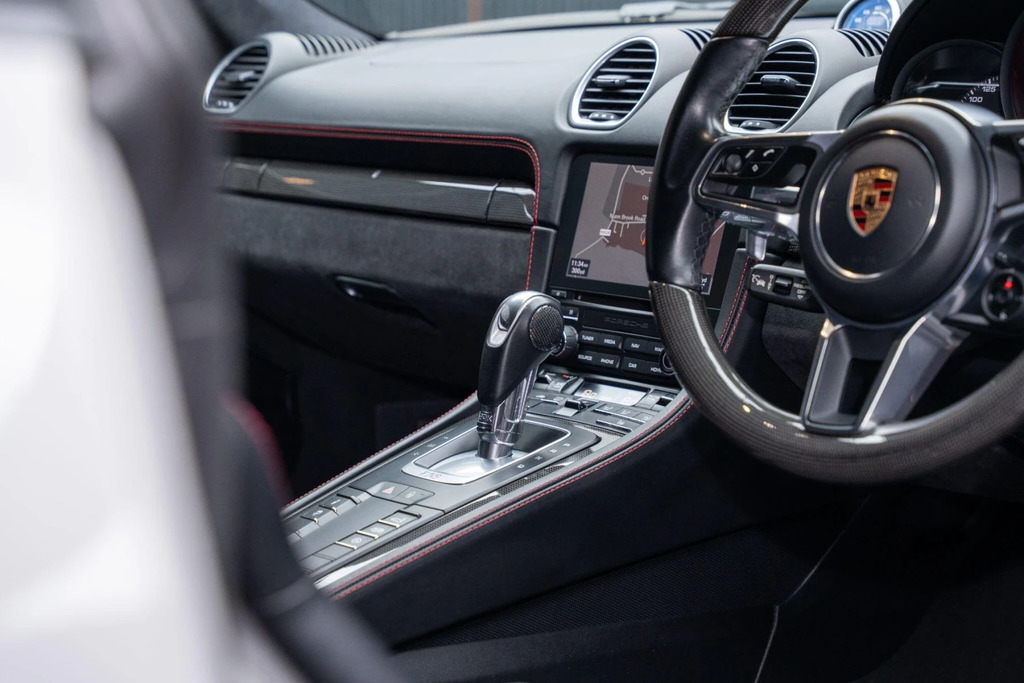 Porsche 718 Cayman Cayman S S-a Silver #33