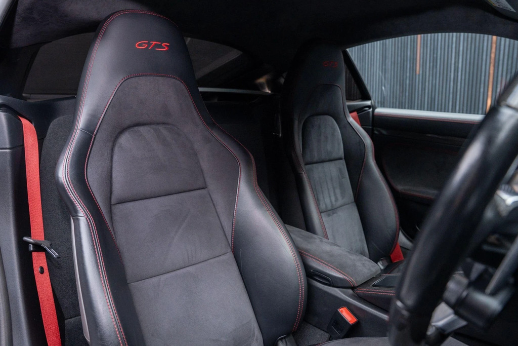 Porsche 718 Cayman Cayman S S-a Silver #12