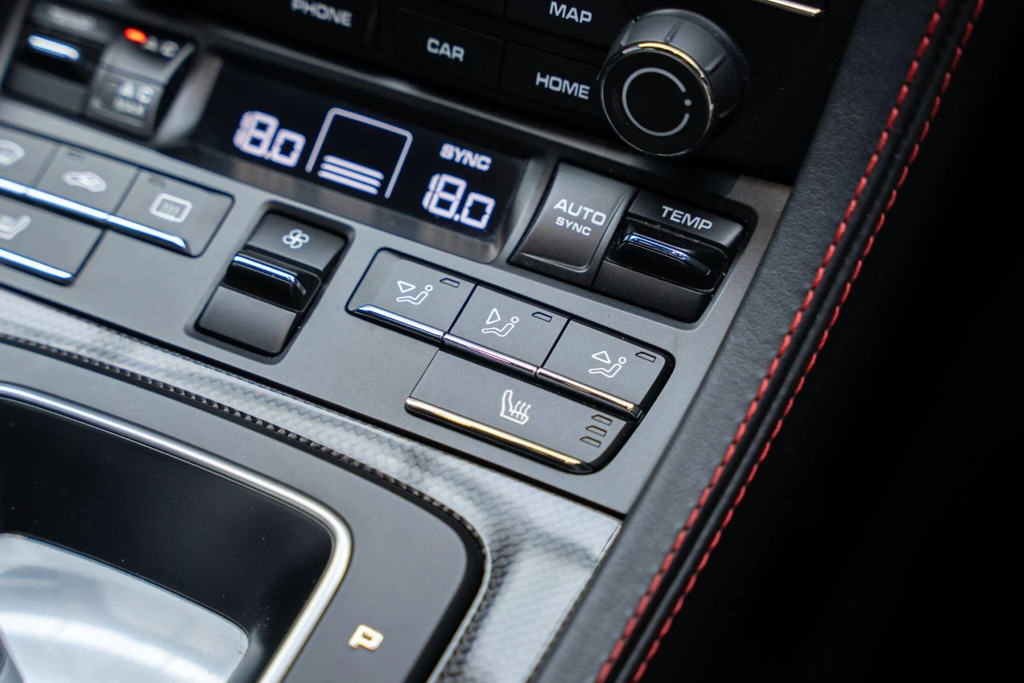 Porsche 718 Cayman Cayman S S-a Silver #26