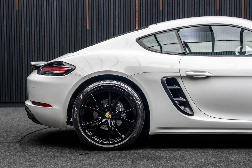 Porsche 718 Cayman 718 Cayman Grey #18
