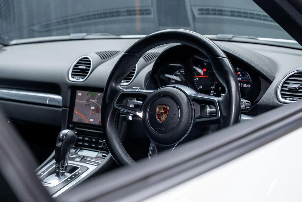 Porsche 718 Cayman 718 Cayman Grey #26