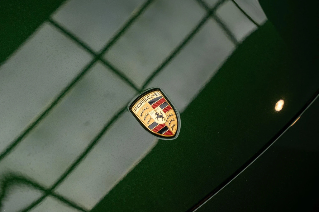 Porsche Taycan Turbo 2024 Green #27