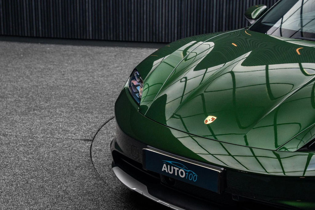 Porsche Taycan Turbo 2024 Green #25