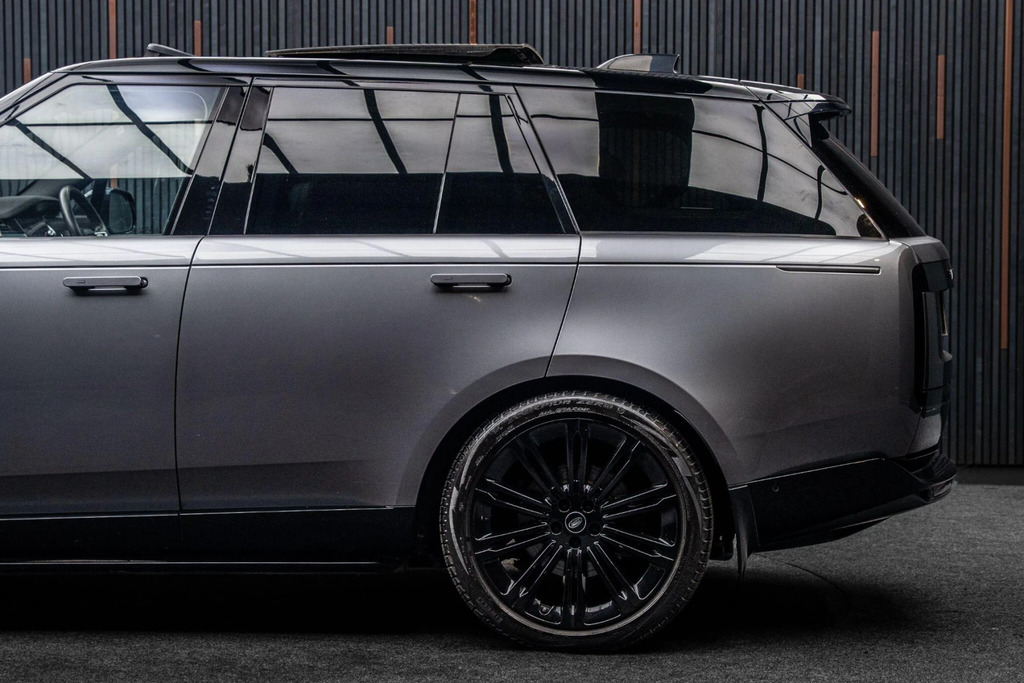 Land Rover Range Rover 2.0 P300 Hst 2022 Black #16