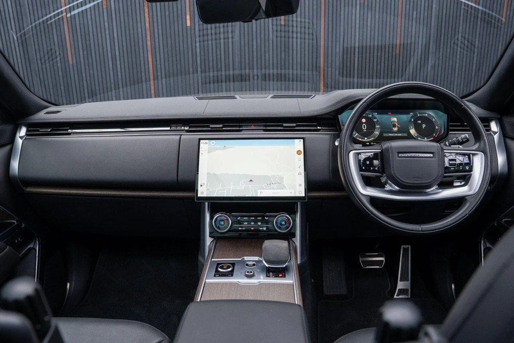 Land Rover Range Rover 2.0 P300 Hst 2022 Black #38