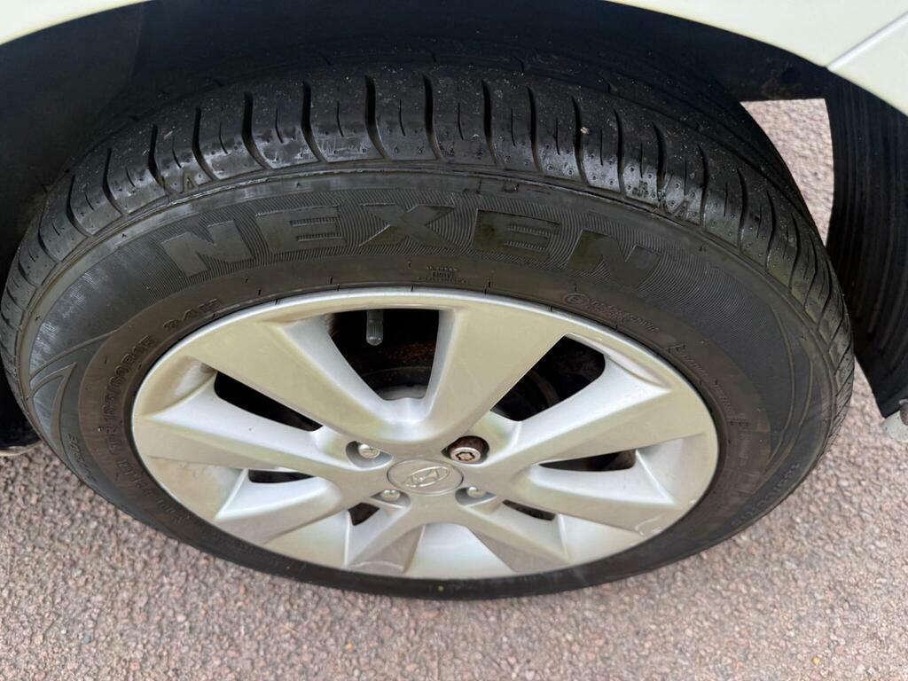 Hyundai I20 1.2L 1.2 Active Hatchback Euro 5 Grey #17