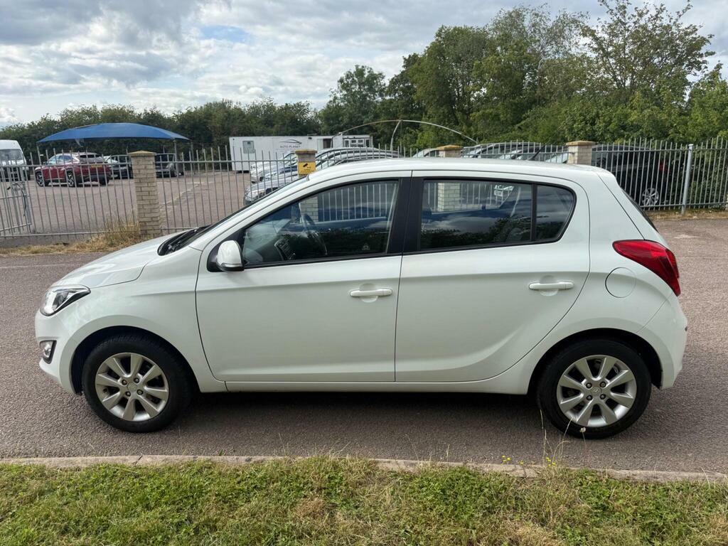 Hyundai I20 1.2 Active Euro 5 White #5