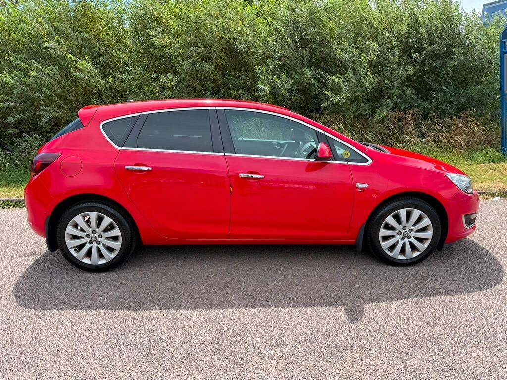 Vauxhall Astra 1.4 Se Turbo. Cheap Family Car. Black #8