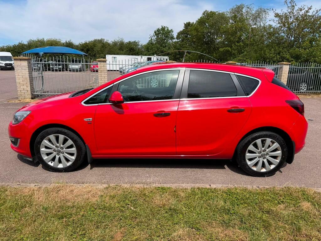 Vauxhall Astra 1.6 16V Se Euro 5 Red #5