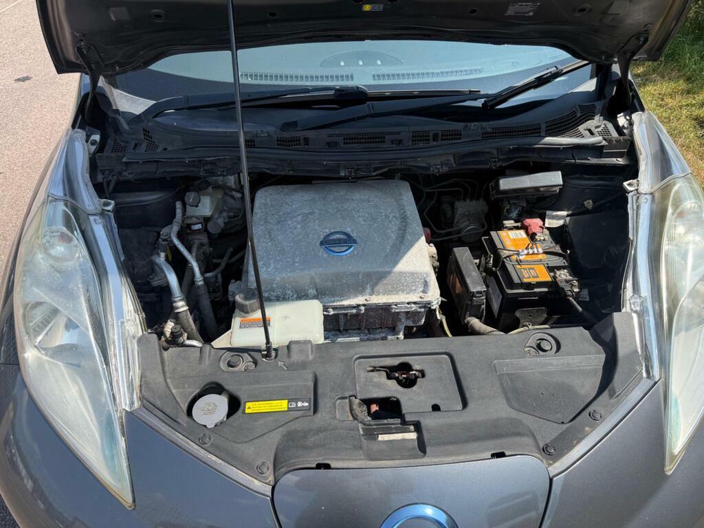 Nissan Leaf 24Kwh Acenta White #18
