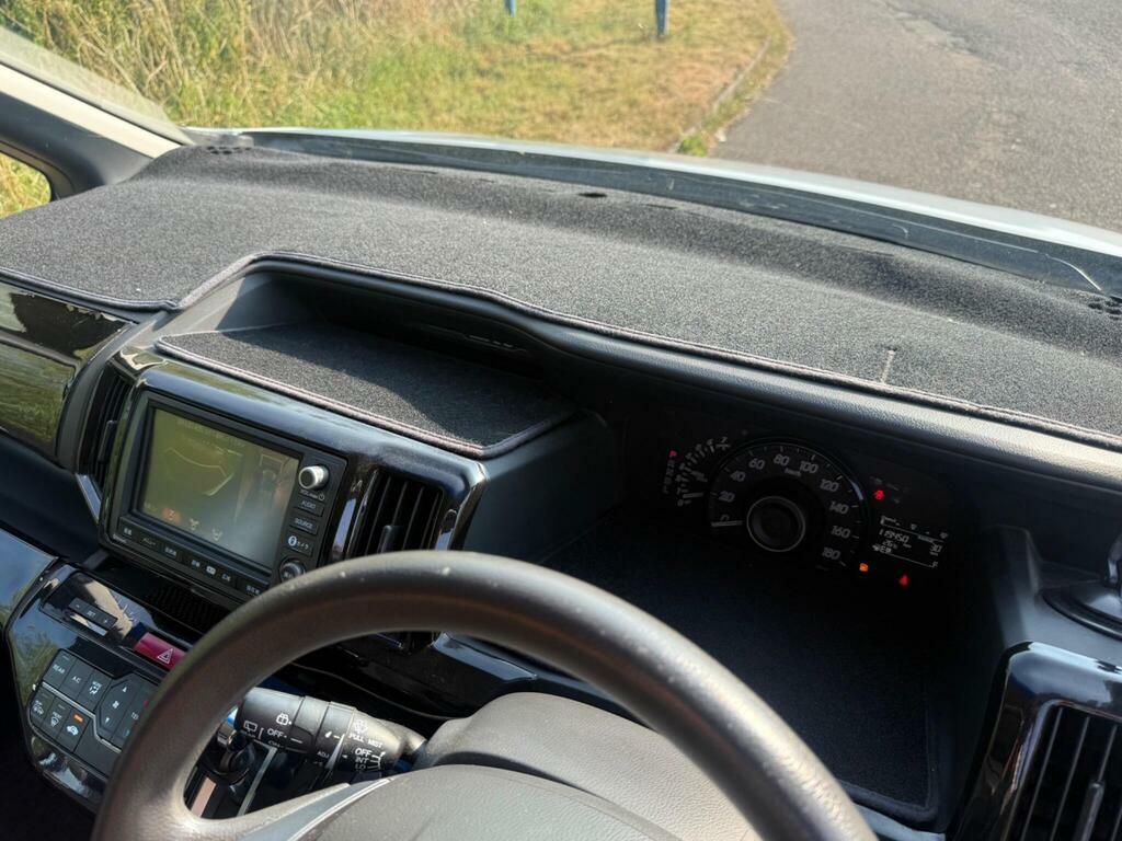 Honda StepWagon  Silver #15