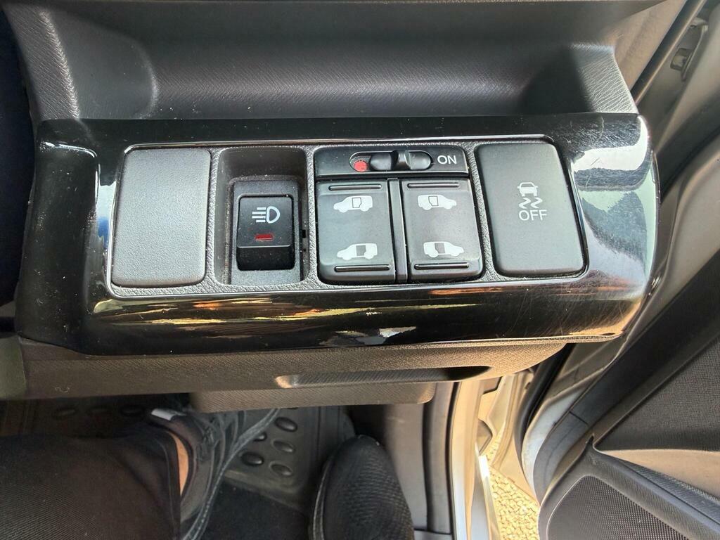 Honda StepWagon  Silver #13